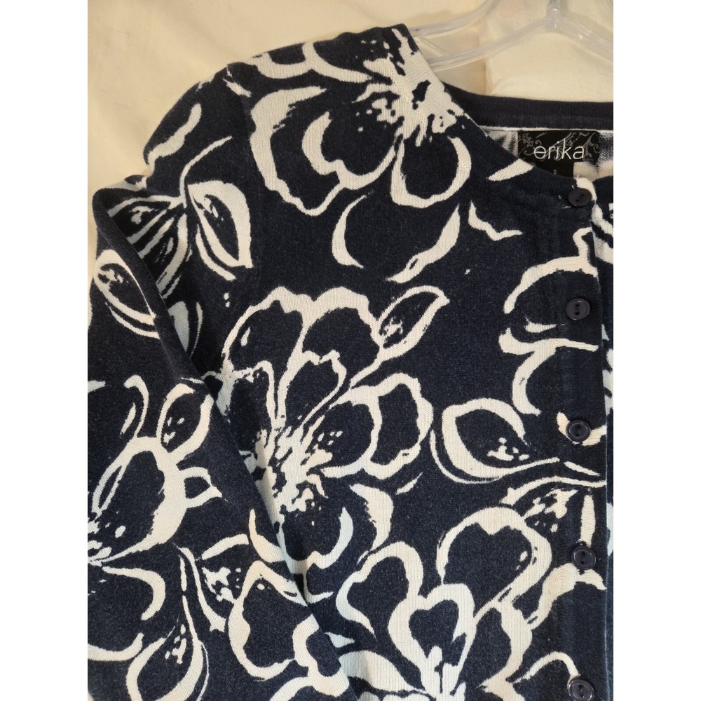 ERIKA Womens‎ Size S Button Up Cardigan Sweater Top Floral Blue White Grannycore - Picture 2 of 12